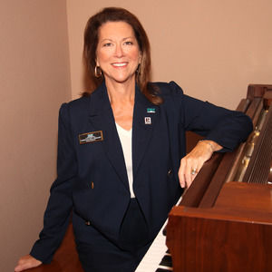 Meet your Posher, Candy